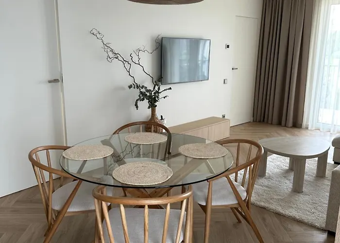 Sunset Balcony Takas I Jura 2 アパート *