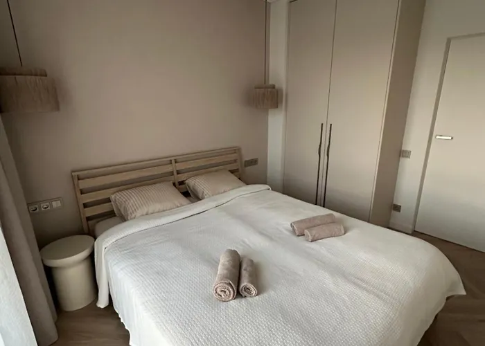 Sunset Balcony Takas I Jura 2 アパート パランガ